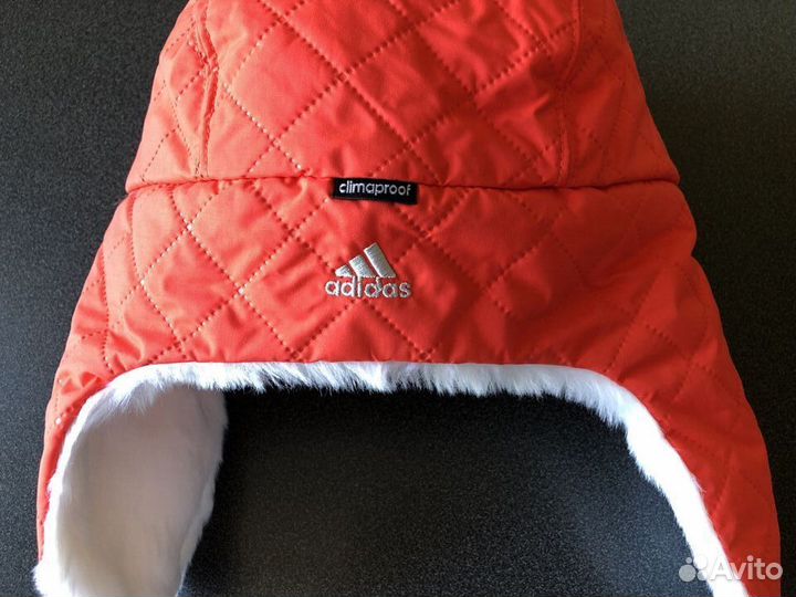 Шапка женская Adidas climaproof