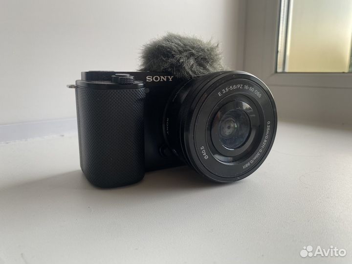 Продам камеру Sony ZV-E10 Kit