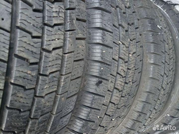 Goodyear Cargo Ultra Grip 215/65 R15C