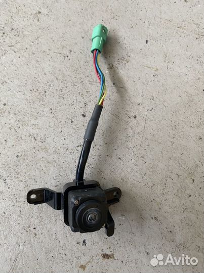 Камера в зеркало Toyota Land Cruiser 200 2015+