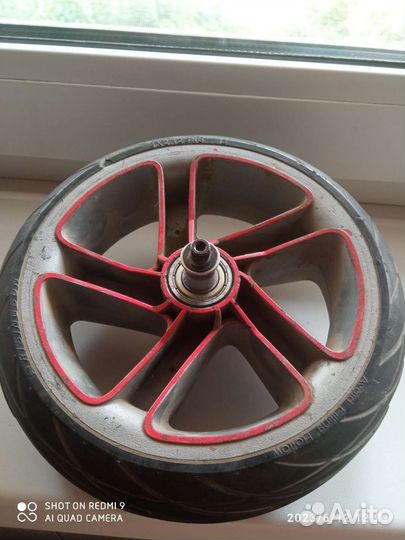 Колесо от электросамоката