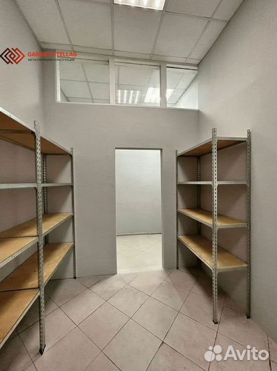 *Продается надежный стеллаж с фанерным настилом**