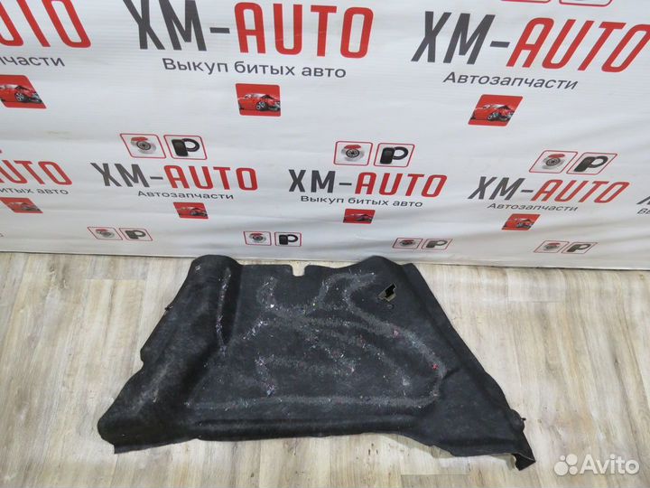 Обшивка багажника правая Renault Sandero 2