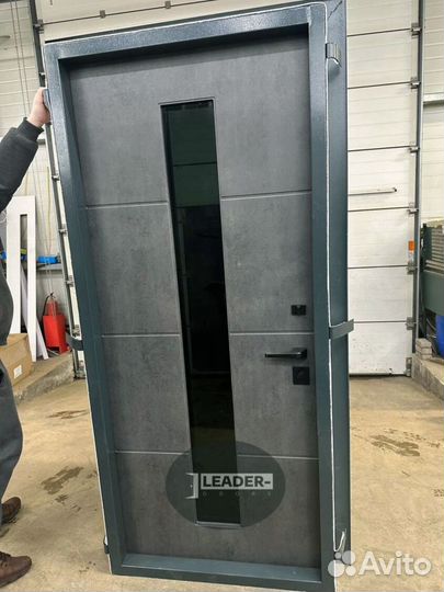 Дверь входная с установкой