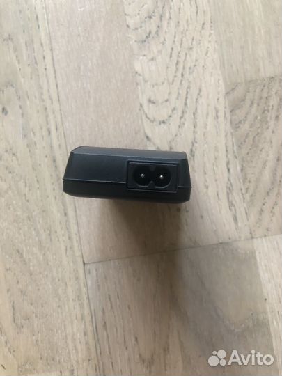 Зарядник sony