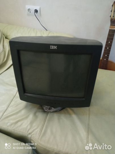 ЭЛТ монитор IBM, ЖК мониторы 15