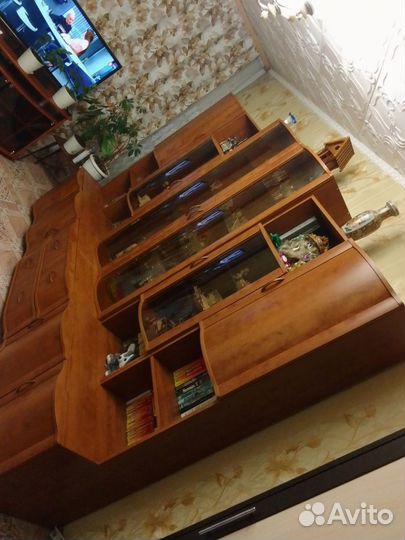 Стенка в гостиную