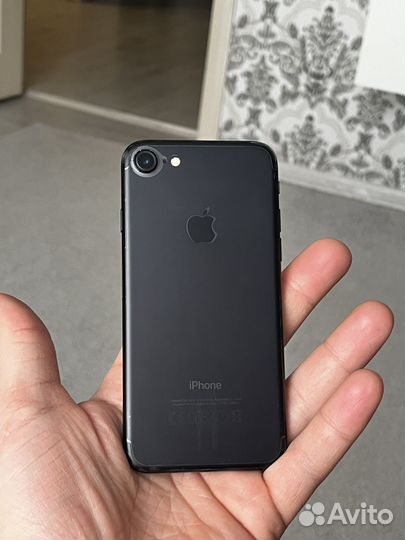 iPhone 7, 32 ГБ