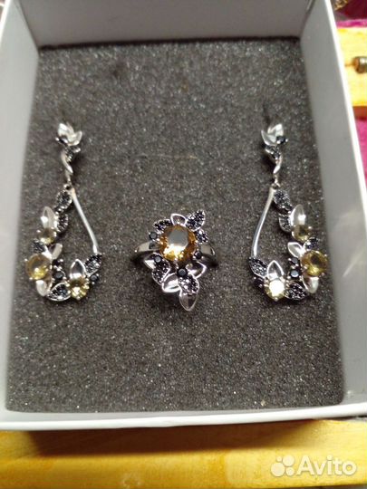 Коплект с султанитом и шпинелью