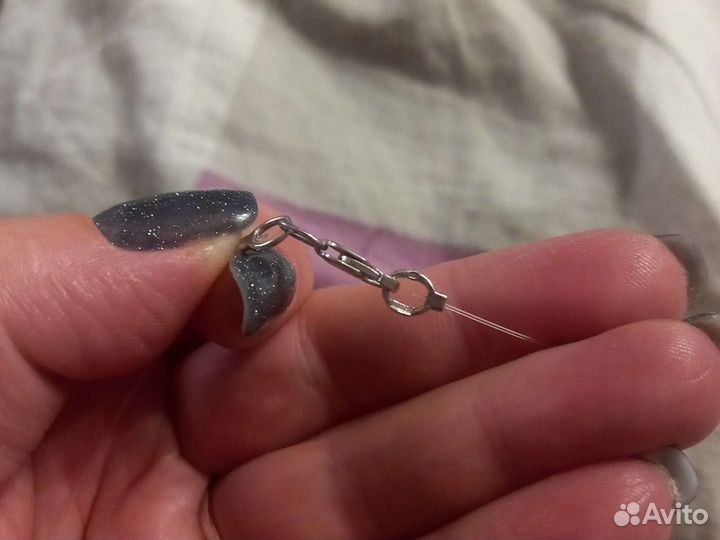 Серебрянная подвеска на леске