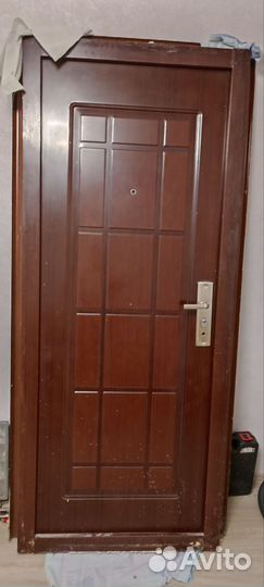 Дверь входная металлическая