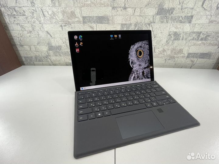 Microsoft Surface pro 7 plus