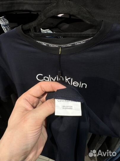 Футболка Calvin klein