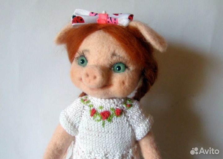 Войлочная игрушка: Свинка Ксюша