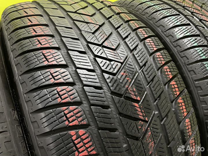 Pirelli Scorpion Winter 265/40 R21 и 295/35 R21 105V