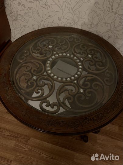 Стол дерявянный