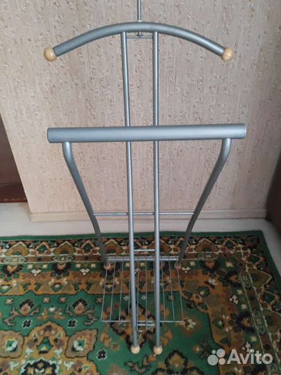 Вешалка для одежды напольная