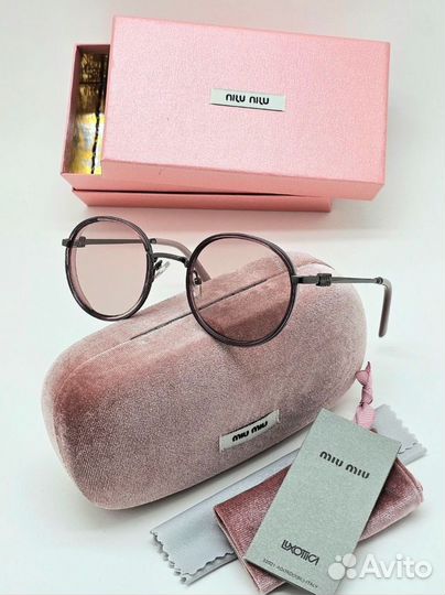 Солнцезащитные очки женские Miu Miu