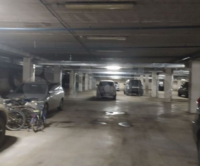 Машиноместо, 19 м²