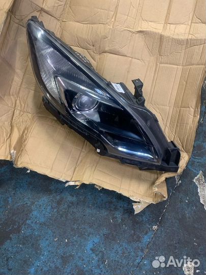 Фара правая Opel Zafira C 2014