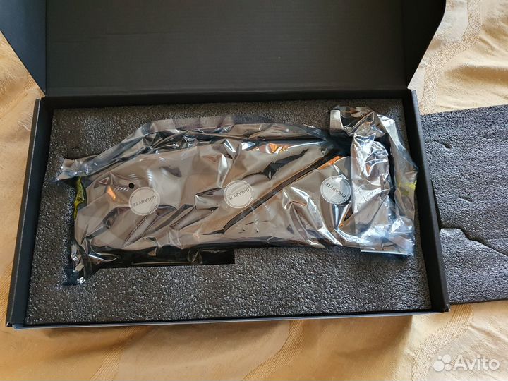 RTX 3080 10GB Gigabyte Gaming OC (не LHR)