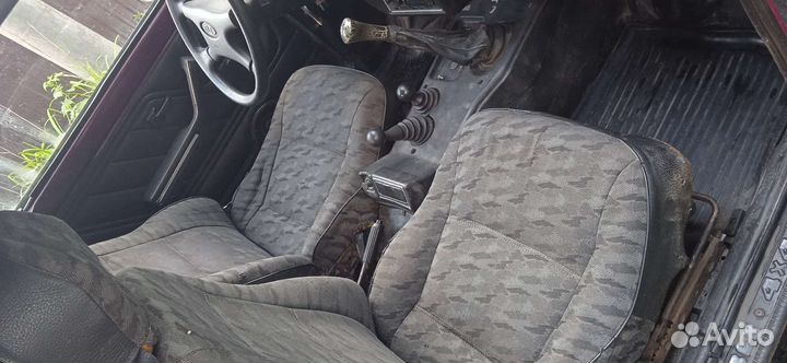 LADA 4x4 (Нива) 1.7 МТ, 2002, 180 000 км