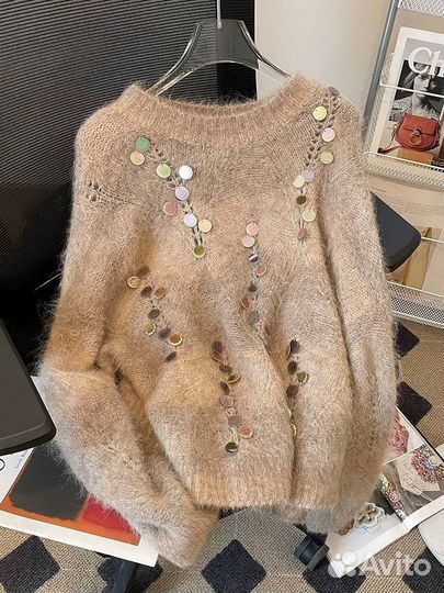 Свитер женский