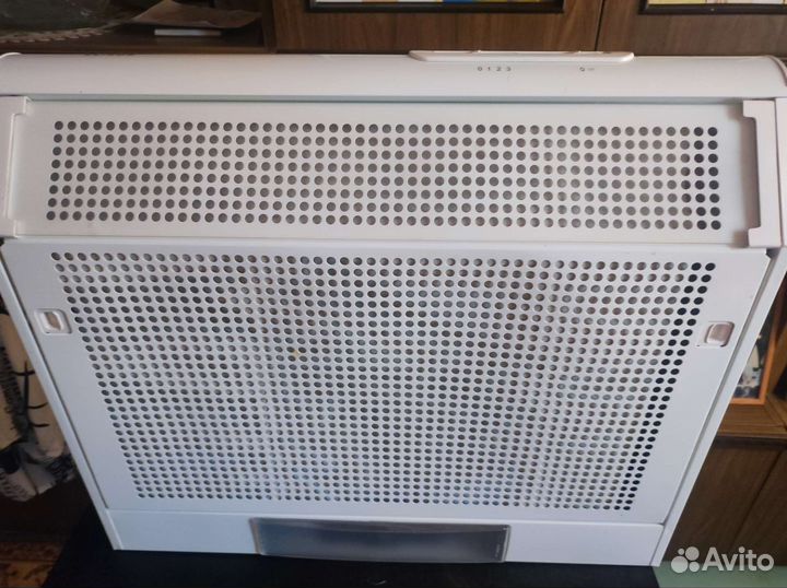 Вытяжка для кухни 60 см новая