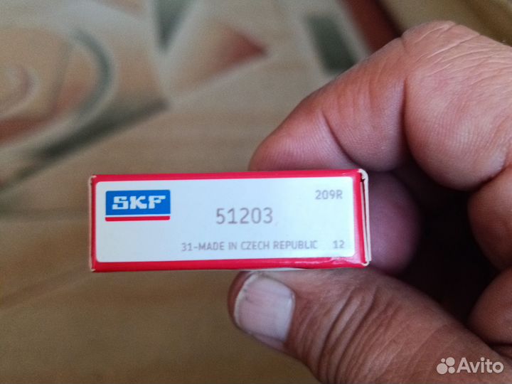 Продам подшипники 51203