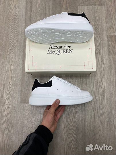 Кроссовки Alexander McQueen White Black (36-45)