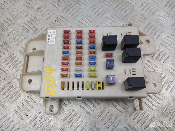 Блок предохранителей Chery Tiggo T11 (FL) 1.6