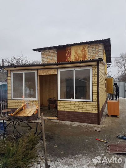 Бригада строителей