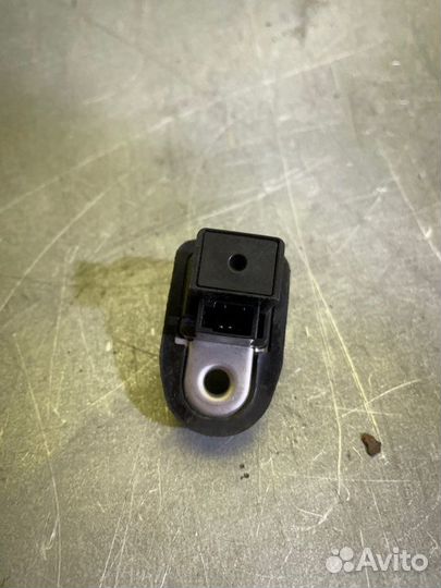 Выключатель концевой Nissan Patrol Y62 Y62 5.6
