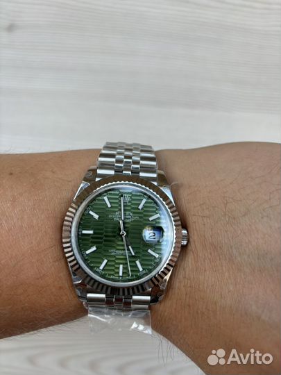 Rolex Datejust mint green dial 41 mm