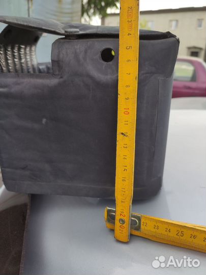 Кожух на запаску и аккумулятор