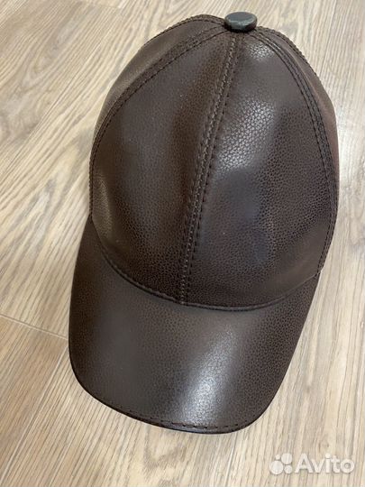 Мужская кожаная кепка зимняя