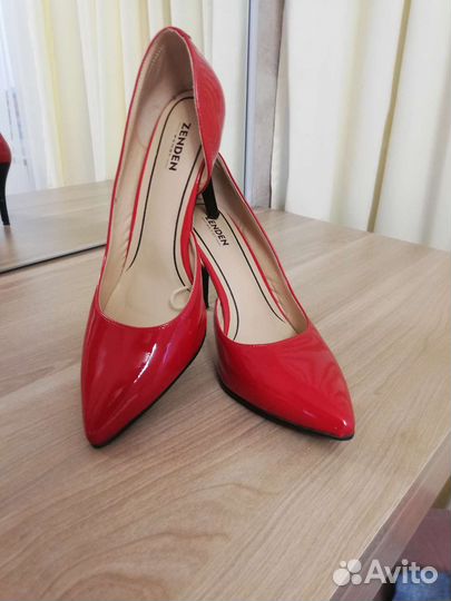 Туфли женские 38 размер красные