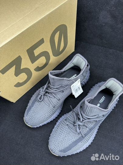 Adidas Yeezy Boost 350 V2 Cinder