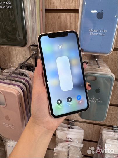 iPhone Xr, 128 ГБ