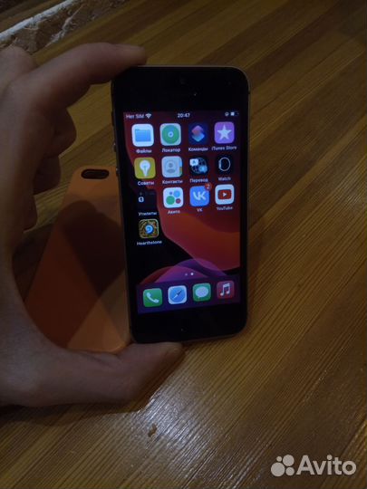 iPhone SE, 32 ГБ