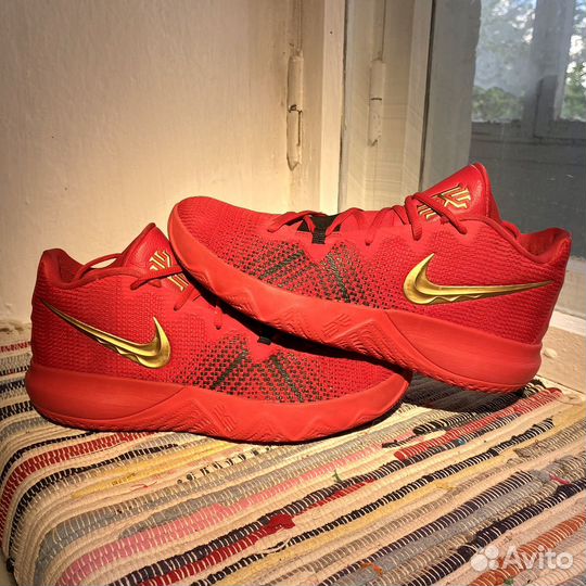 Баскетбольные кроссовки Nike Kyrie Flytrap EP