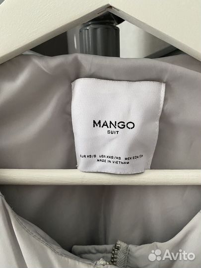 Демисезонная куртка mango