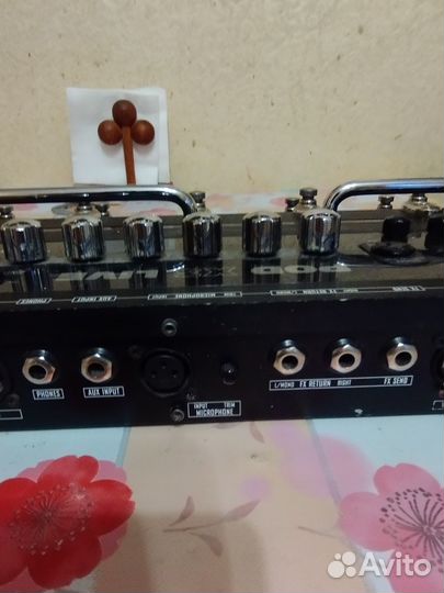 Гитарный процессор line 6 pod x3 Live