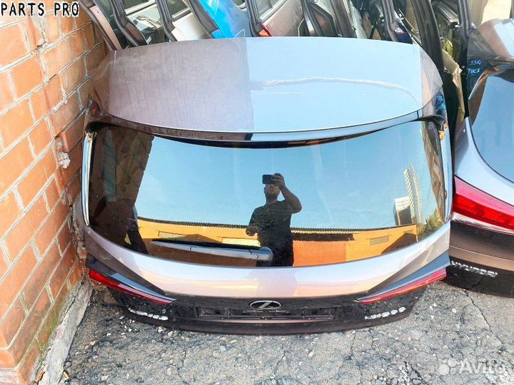 Lexus NX Z10 крышка багажника