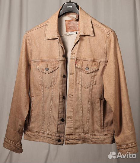 Куртка джинсовая Levi's M песочного цвета