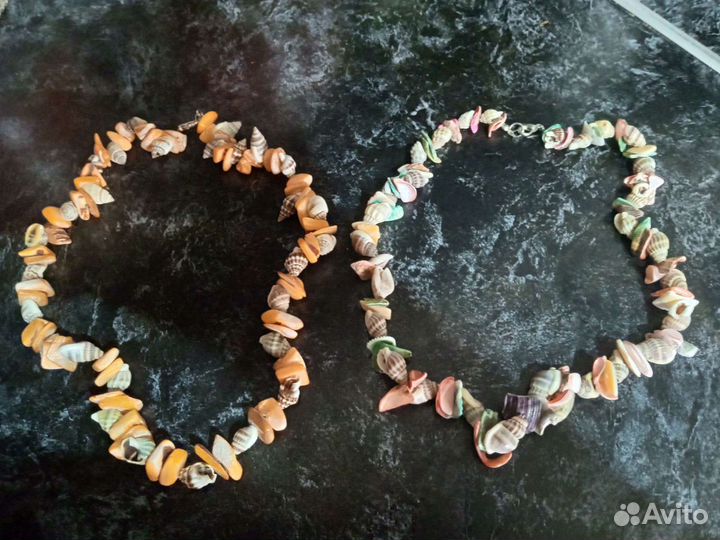 Бусы простые и из ракушек