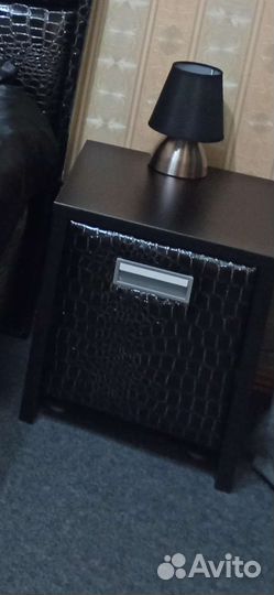 Тумба прикроватная