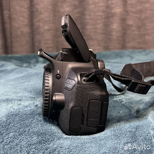 Зеркальный фотоаппарат canon 650d