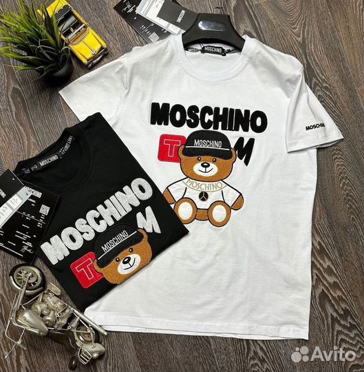 Качественная Футболка moschino