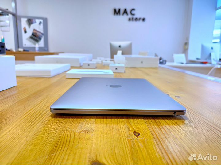 MacBook Pro 13 M1 2020 16GB 1TB SSD Space Grey art